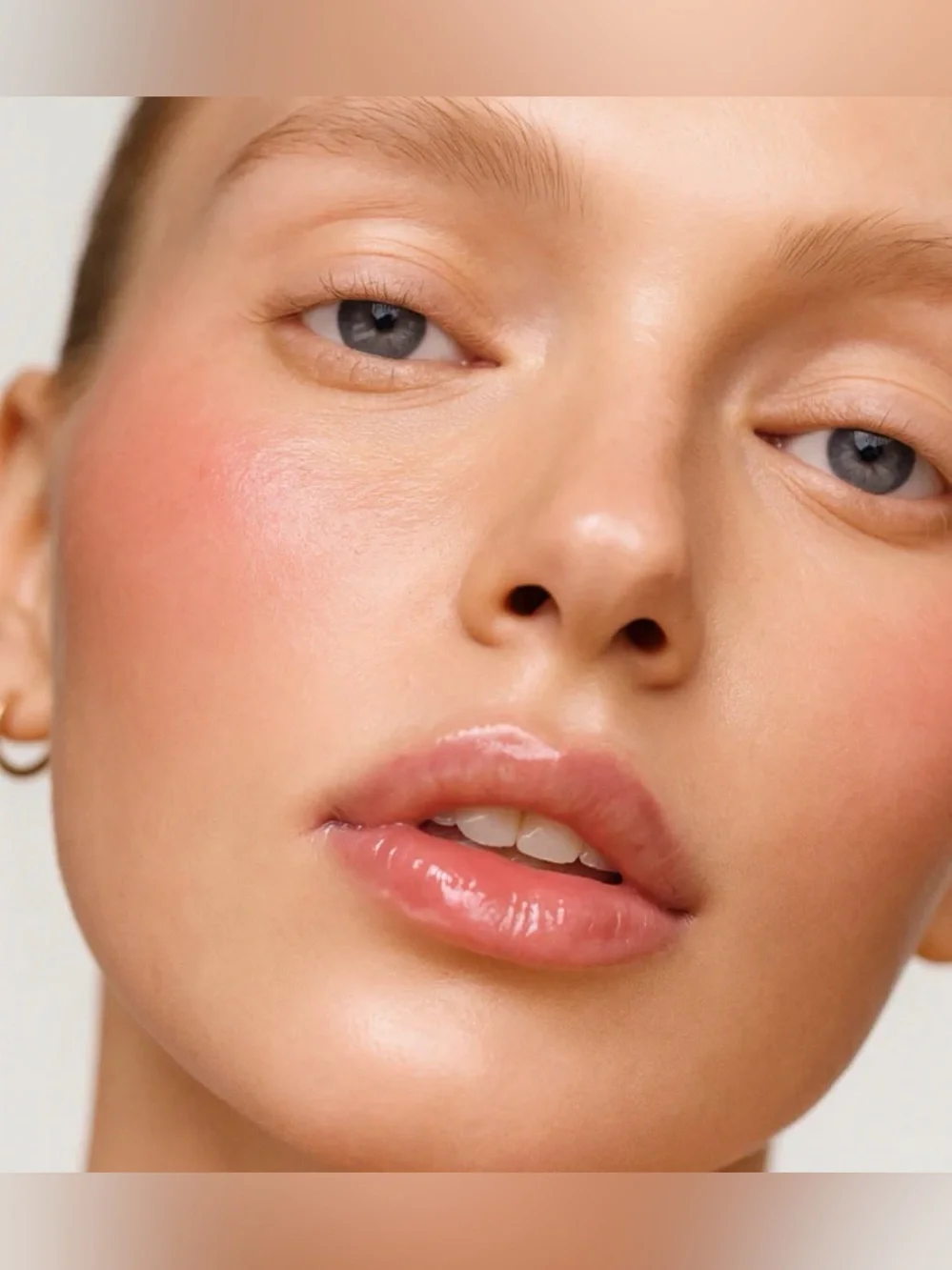 HOLA NEON | Lip Drip Tinted Lip Oil - Gloss Me
